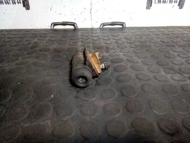 Cilindro traseiro do freio de rodas de trabalho 71737951 FIAT