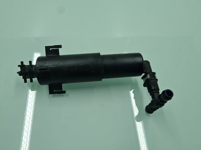 Injetor de fluido para lavador da luz dianteira direita 7173852 BMW