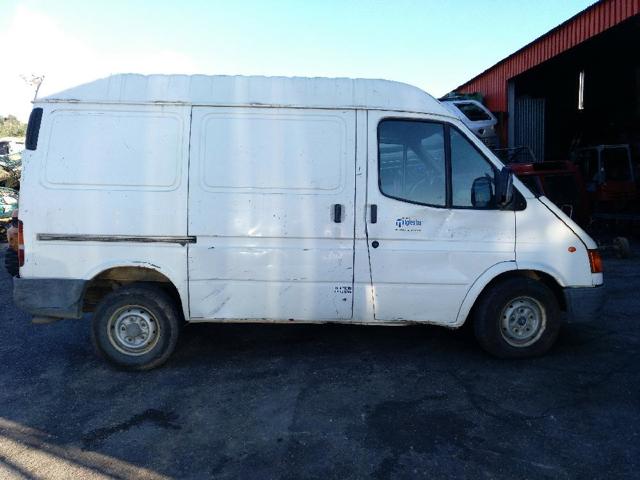 Pára-lama dianteiro direito Ford Transit  E ao melhor preço