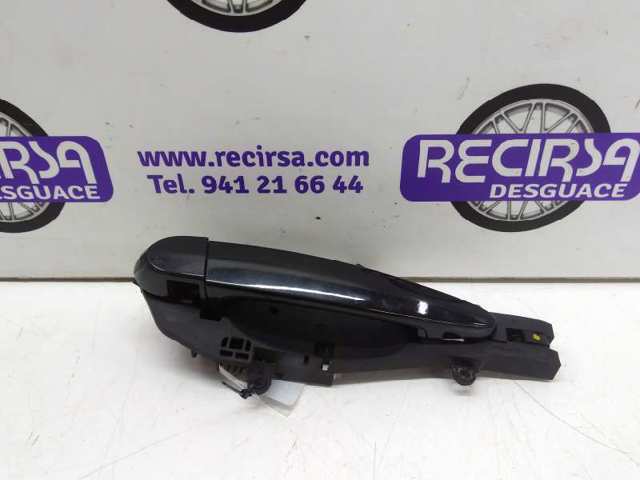 Suporte de maçaneta externa da porta dianteira direita 7193264 BMW