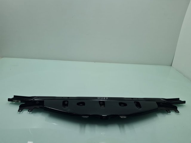 Suporte superior do radiador (painel de montagem de fixação das luzes) 7200689 BMW
