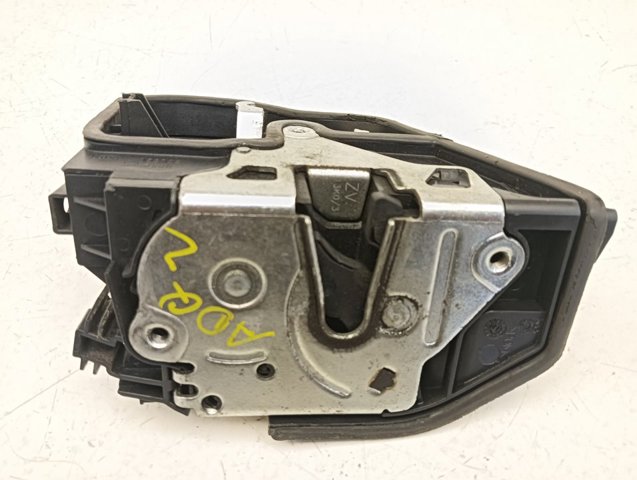 Fecho da porta dianteira direita 7229458 BMW