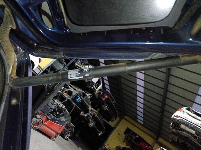 Amortecedor de tampa de porta-malas (de 3ª/5ª porta traseira) 7232004 BMW
