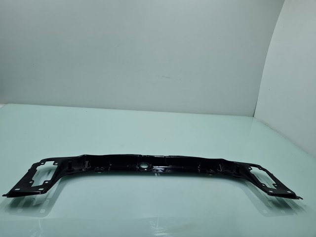 Suporte superior do radiador (painel de montagem de fixação das luzes) 7245786 BMW