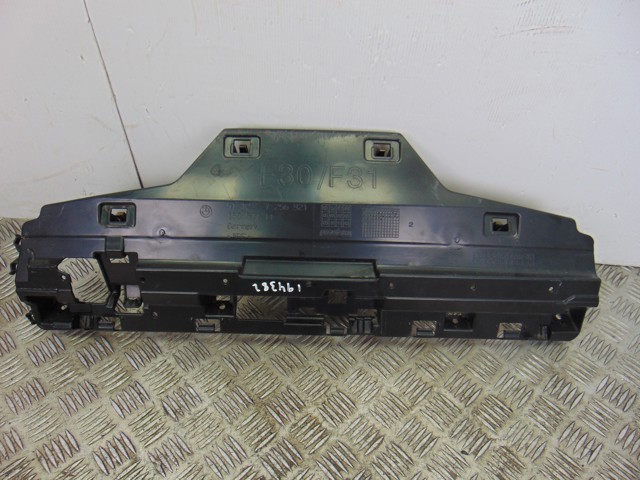 Consola central do pára-choque traseiro 7256921 BMW
