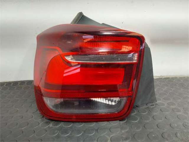 Lanterna traseira esquerda 7270095 BMW