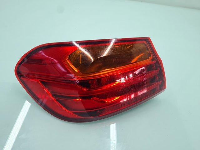 Lanterna traseira esquerda 7296097 BMW