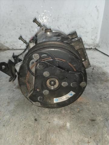 Compressor de aparelho de ar condicionado 73011AA090 SUBARU