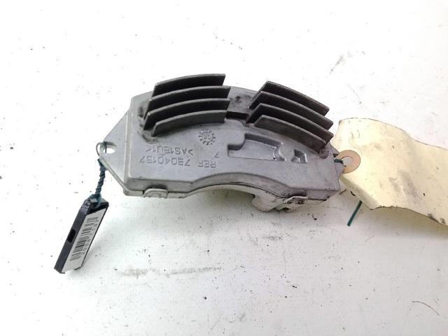 73040157 BMW