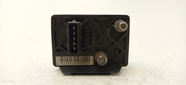 73104902 Peugeot/Citroen