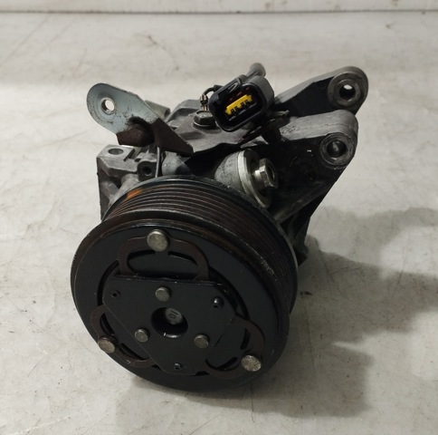 Compressor de aparelho de ar condicionado 73111SC001 SUBARU