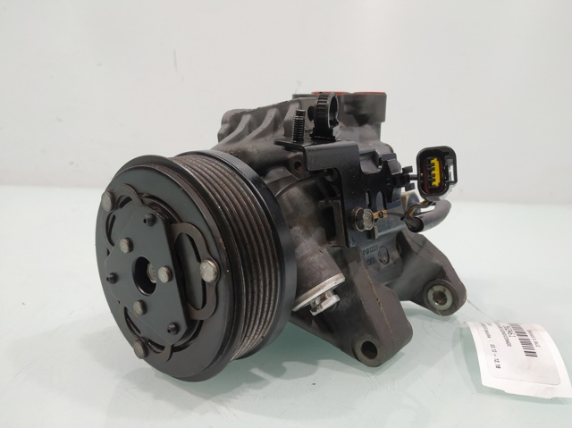 Compressor de aparelho de ar condicionado 73111SG010 SUBARU