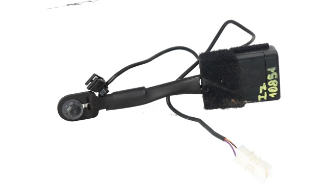 Barra (fecho) dianteira de fixação da correia de segurança 7313299 BMW