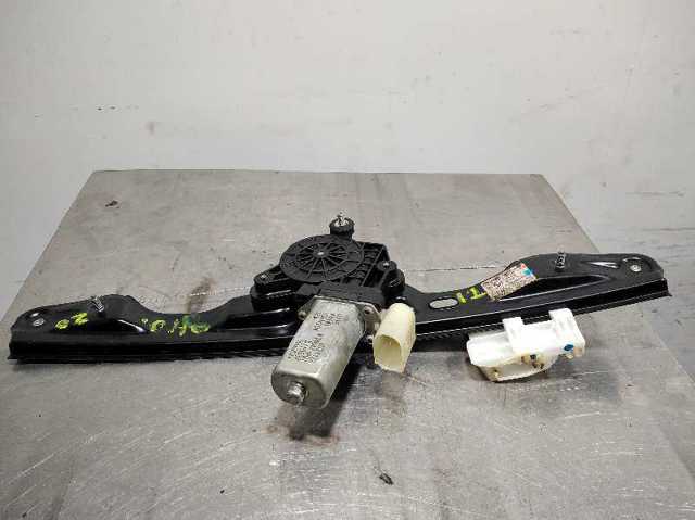 7351049 BMW