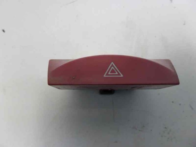 Botão de ativação do sinal de emergência 735310712 FIAT