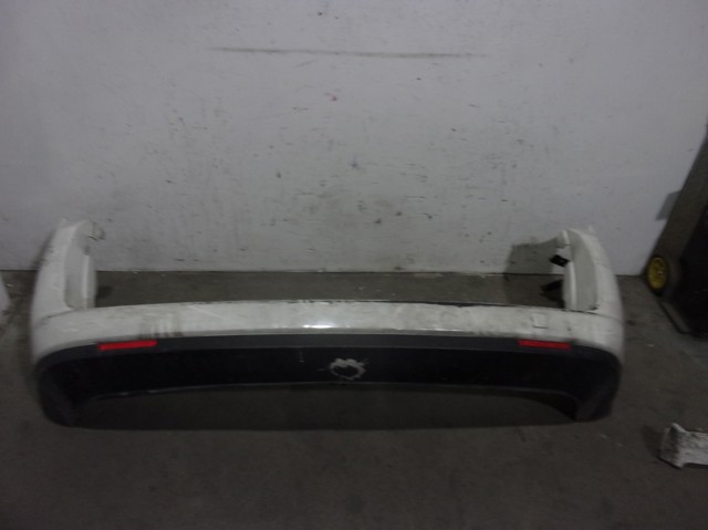 Pára-choque traseiro 735512760 FIAT