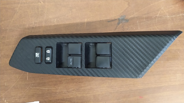 Unidade de botões de controlo de elevador de vidro de consola central 7423242120 TOYOTA