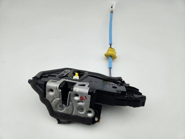 Fecho da porta dianteira esquerda 7445041 BMW