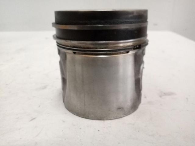 Kit de pistão (pistão + camisa) 7485135386 RENAULT
