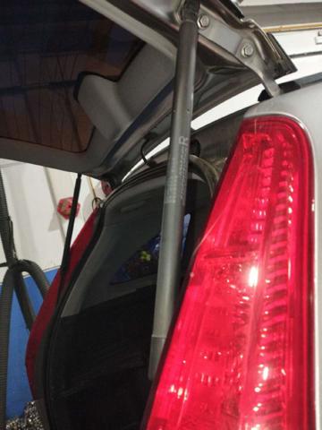 Amortecedor de tampa de porta-malas (de 3ª/5ª porta traseira) 74870SWAA01 HONDA