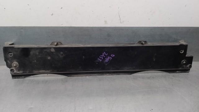 Carcaça de fixação do radiador, parte superior 7533539 BMW