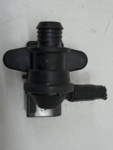 7566784 BMW