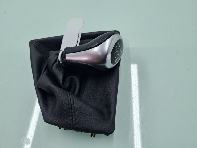 7596084 BMW
