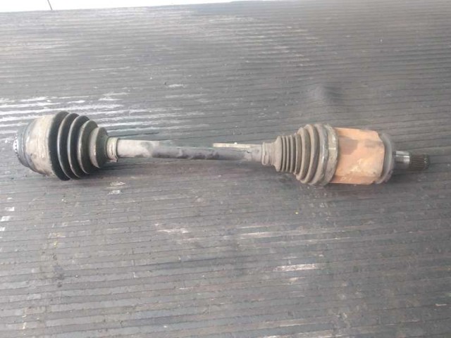 7598027 BMW