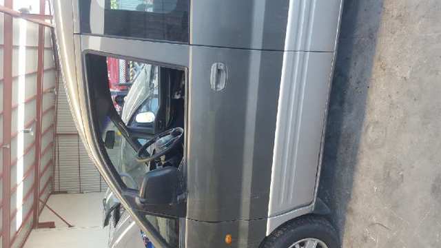 Porta dianteira esquerda para Hyundai H-1 STAREX A1