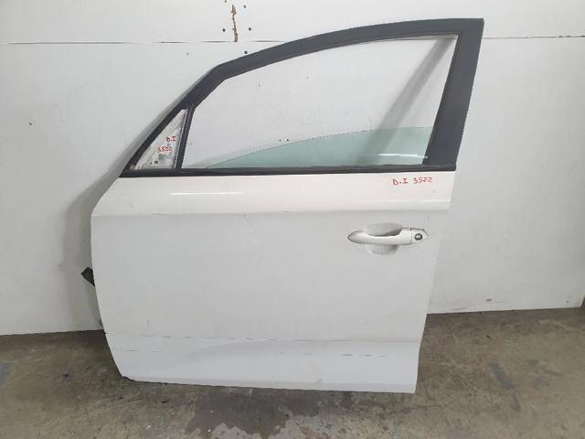  KIA Carens  ()