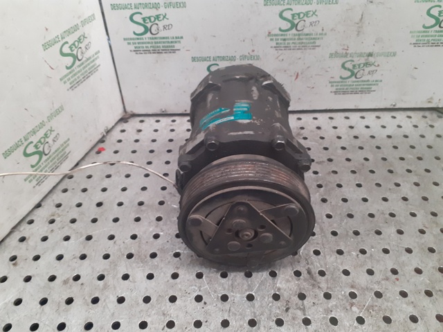 Compressor de aparelho de ar condicionado 7700300462 RENAULT