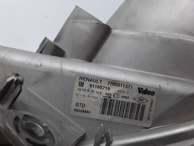Luz esquerda 7700311371 NISSAN