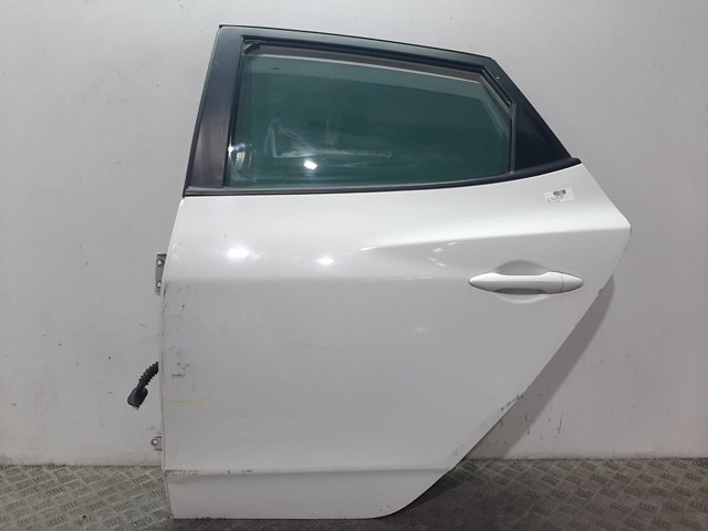 Porta traseira esquerda 770032Y000 HYUNDAI