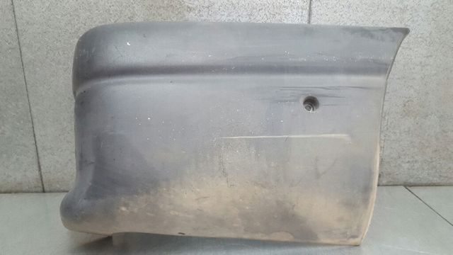 Pára-choque traseiro, parte direita 7700352124 NISSAN