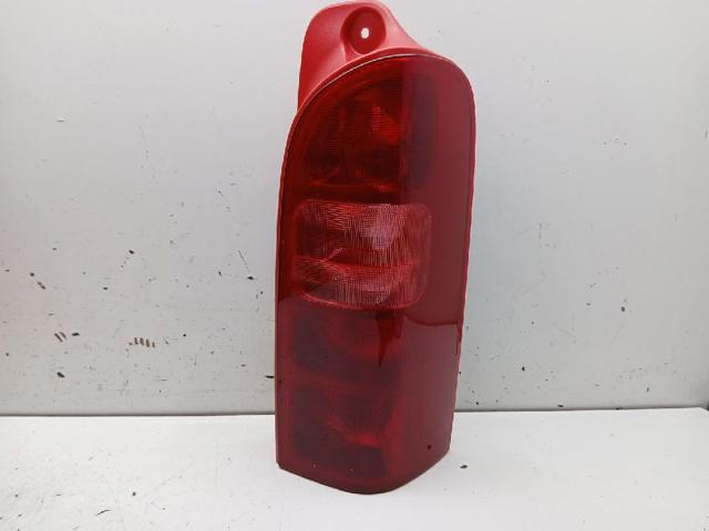 Lanterna traseira direita 7700352703 NISSAN