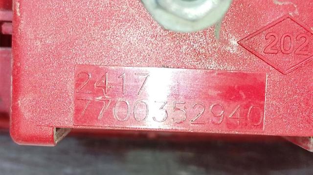 Sinal de parada traseiro adicional 7700352940 PEUGEOT