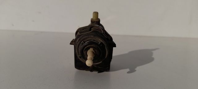Corretor da luz 7700420736 RENAULT
