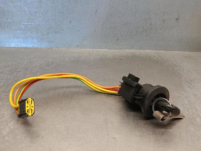 7700425327 Renault (RVI)