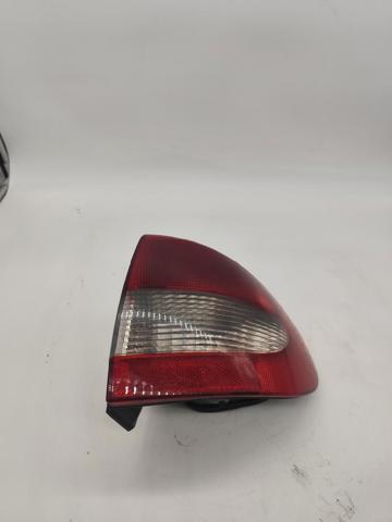 Lanterna traseira direita externa 7700428059 RENAULT