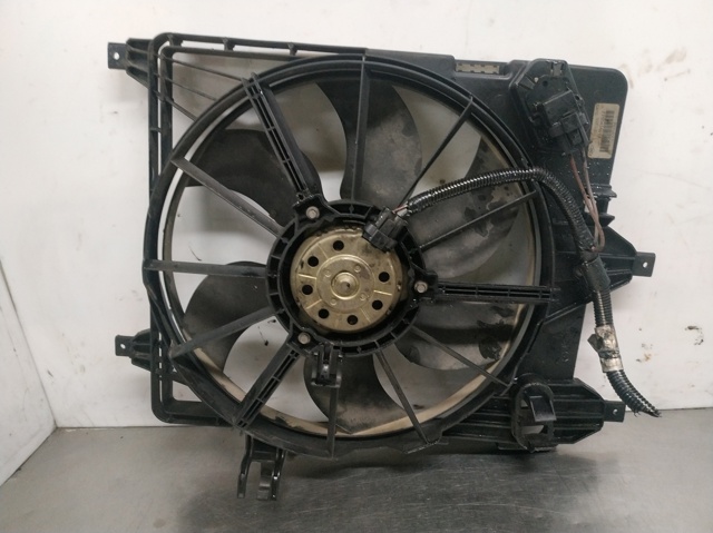 Difusor do radiador de esfriamento, montado com motor e roda de aletas 7700436917 RENAULT