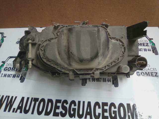 Luz esquerda 7700815995A RENAULT