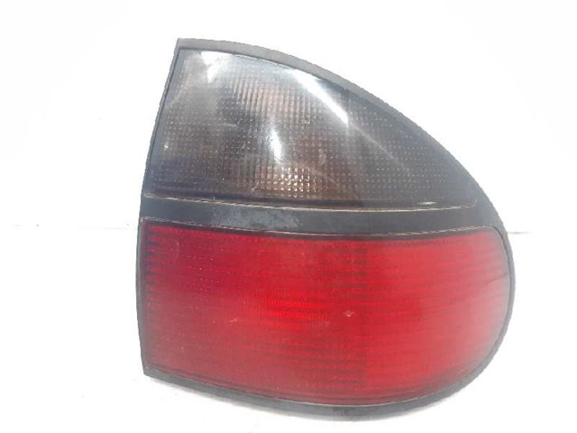 Lanterna traseira direita 7700820051 RENAULT