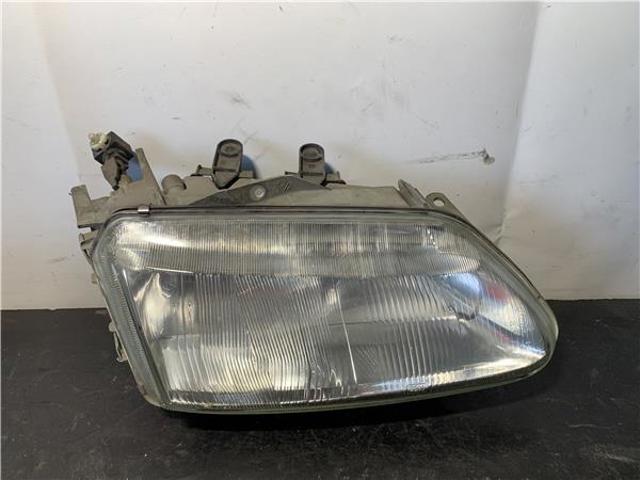 Luz direita 7700820123 RENAULT
