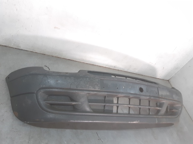 Pára-choque dianteiro 7700823765 RENAULT