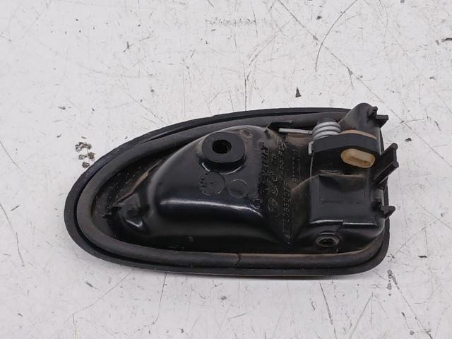 Maçaneta interna esquerda da porta dianteira 7700830078 RENAULT