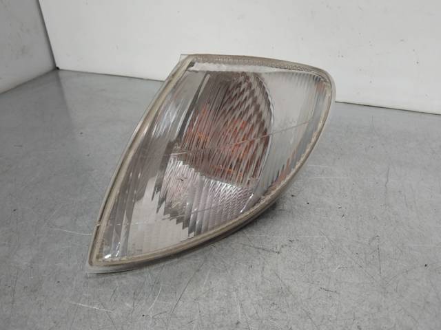 Pisca-pisca esquerdo 7700831466 RENAULT