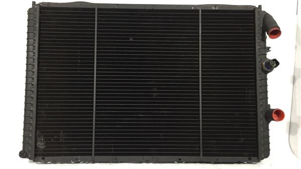 Radiador de esfriamento de motor 7700838129 RENAULT