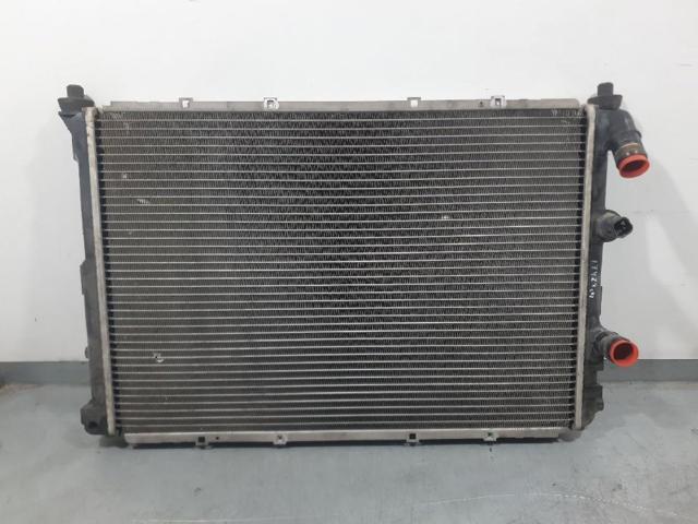 Radiador de esfriamento de motor 7700838133E RENAULT