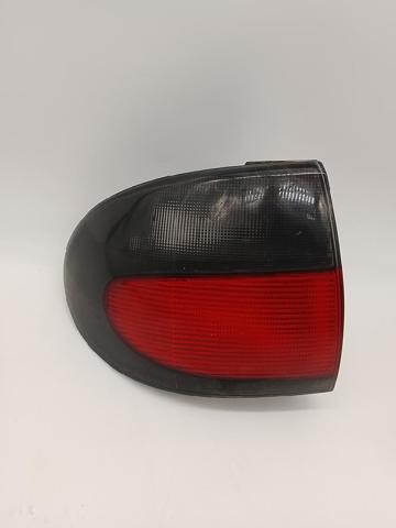 Lanterna traseira esquerda externa 7700838530 RENAULT