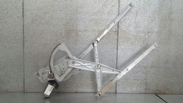 Mecanismo de acionamento de vidro da porta dianteira direita 7700848413 RENAULT